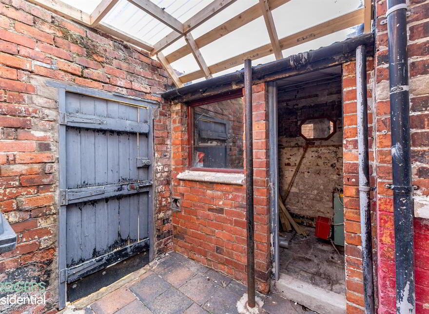 19 Willowfield Drive, Belfast, BT6 8HN