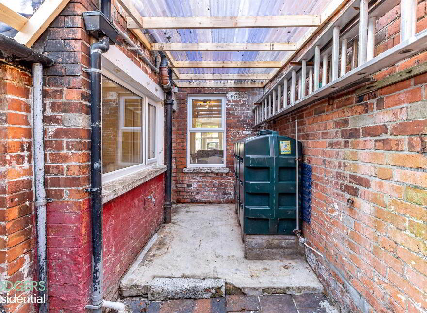 19 Willowfield Drive, Belfast, BT6 8HN