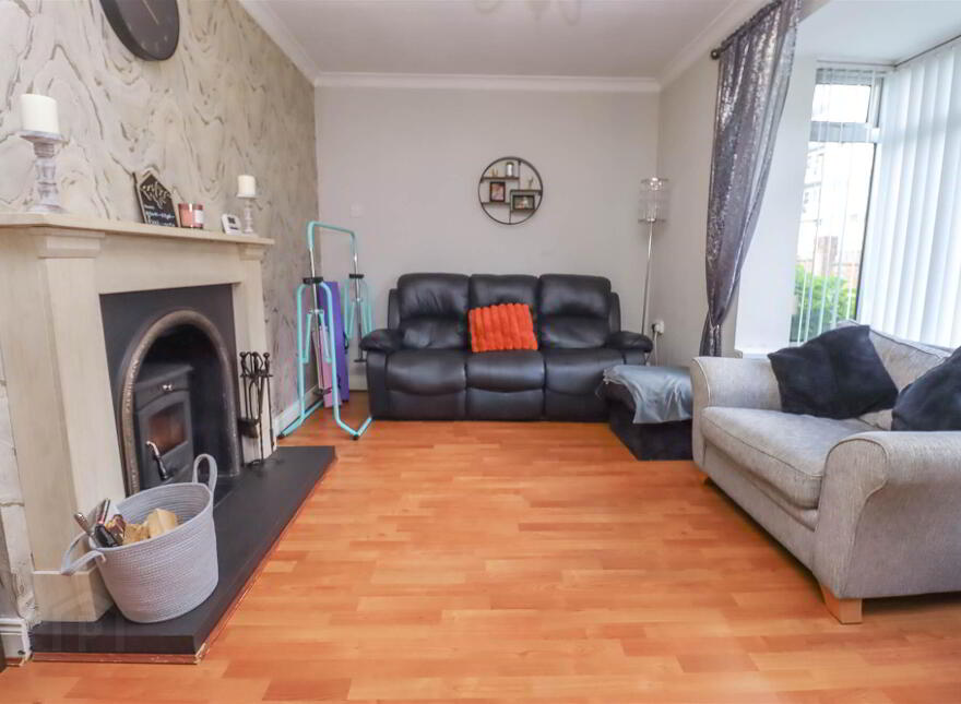 1 Southland Dale, Braniel, Belfast, BT5 7LD