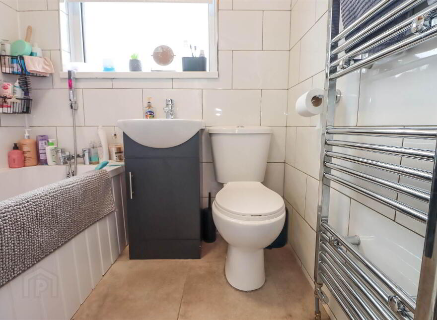 1 Southland Dale, Braniel, Belfast, BT5 7LD