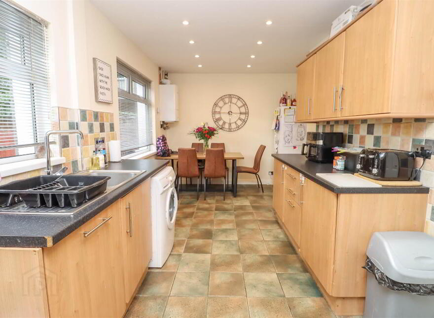 1 Southland Dale, Braniel, Belfast, BT5 7LD
