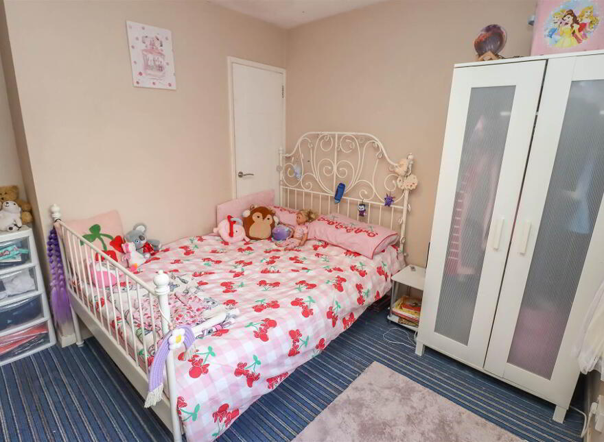 1 Southland Dale, Braniel, Belfast, BT5 7LD