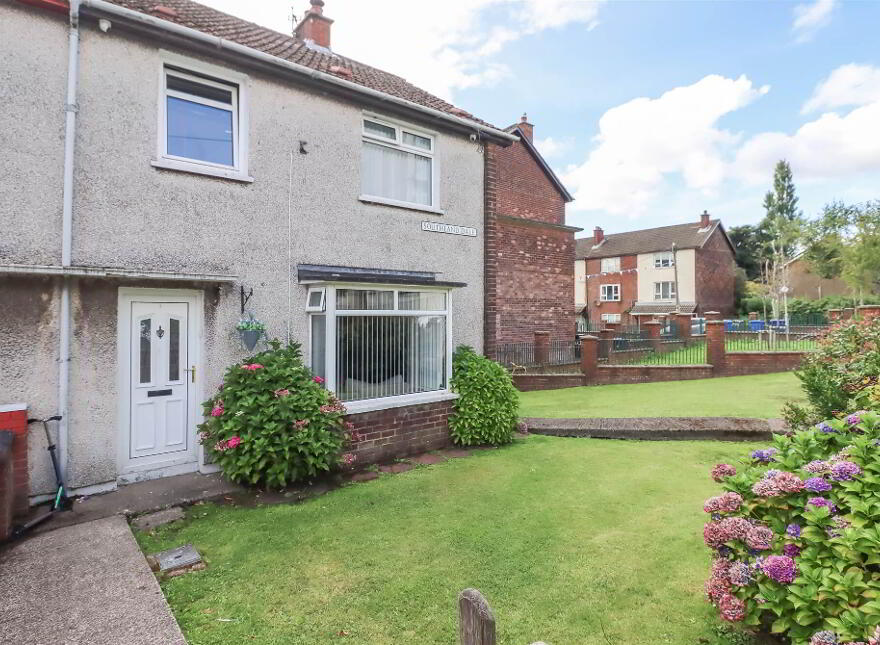 1 Southland Dale, Braniel, Belfast, BT5 7LD
