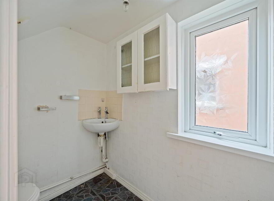 162 Upper Newtownards Road, Belfast, BT4 3EQ
