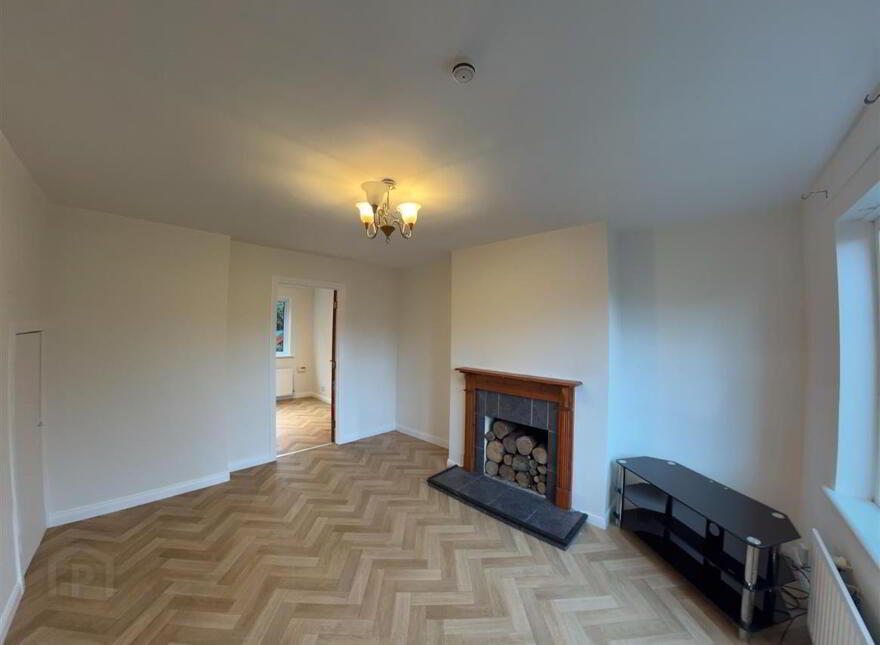 39 Muskett Gardens, Carryduff, Belfast, BT8 8QW