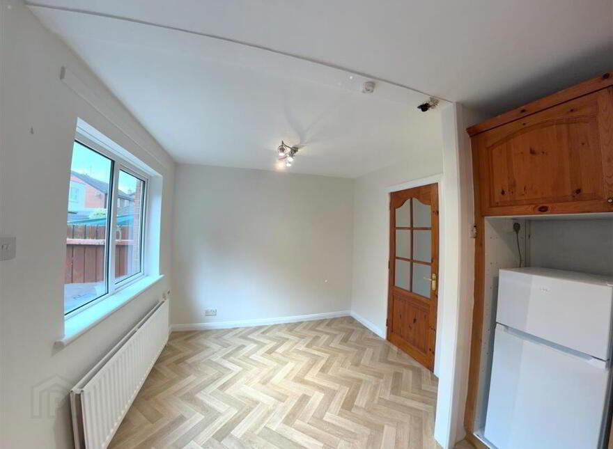 39 Muskett Gardens, Carryduff, Belfast, BT8 8QW