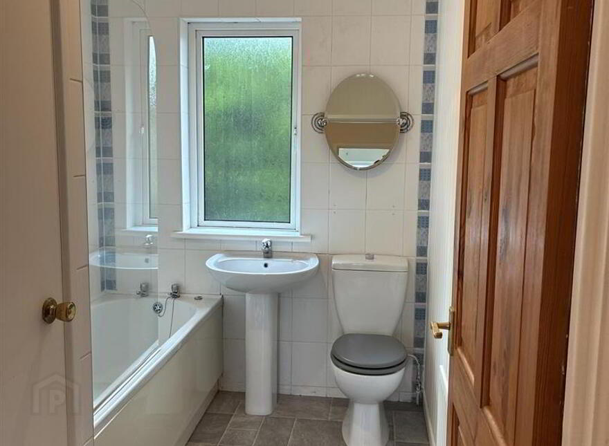 39 Muskett Gardens, Carryduff, Belfast, BT8 8QW