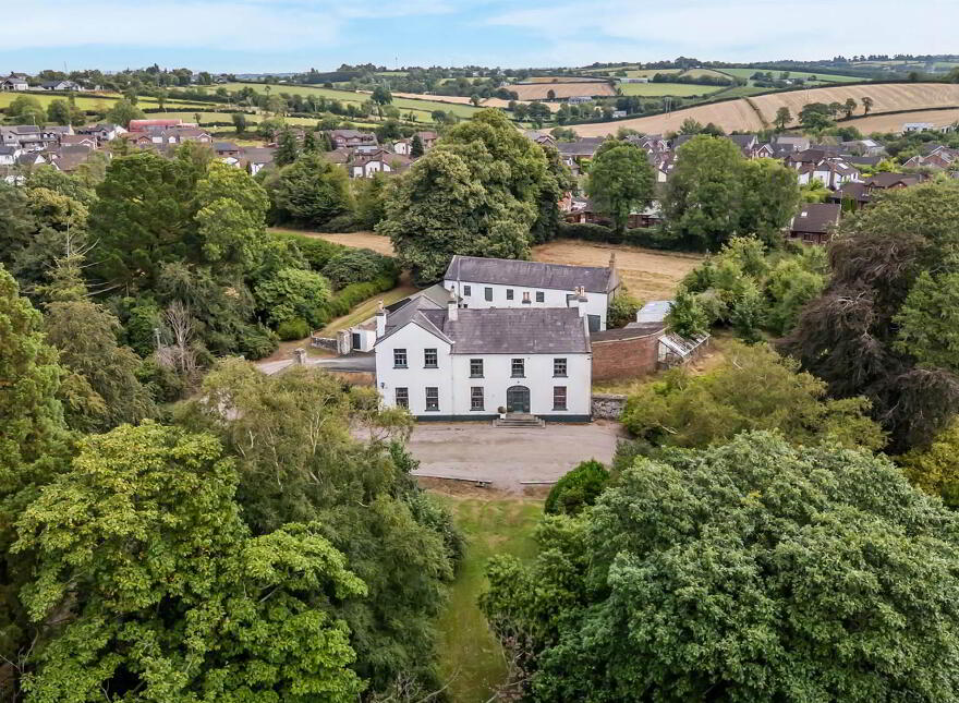 Ballyvally House, 27 Dromore Road, Banbridge, BT32 4EE