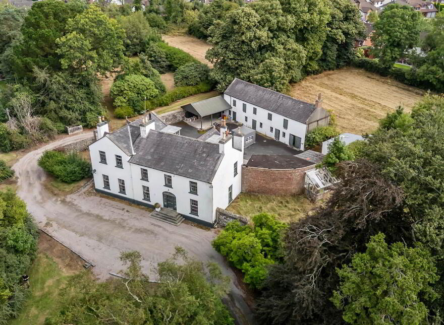 Ballyvally House, 27 Dromore Road, Banbridge, BT32 4EE