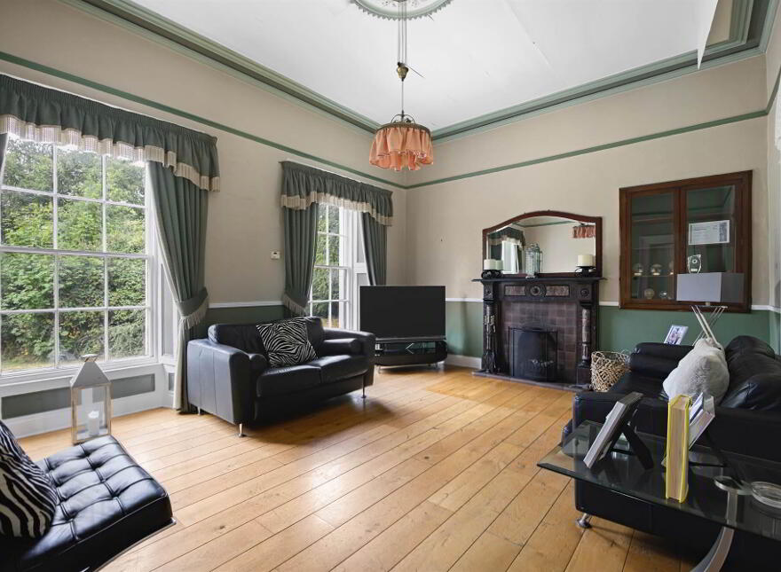 Ballyvally House, 27 Dromore Road, Banbridge, BT32 4EE