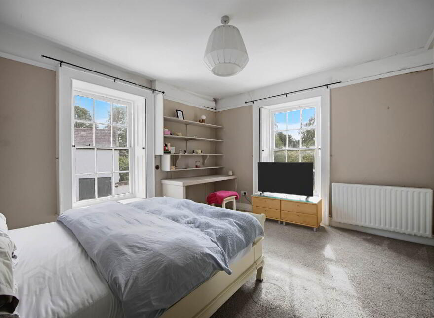 Ballyvally House, 27 Dromore Road, Banbridge, BT32 4EE