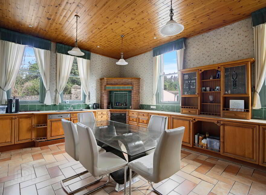 Ballyvally House, 27 Dromore Road, Banbridge, BT32 4EE