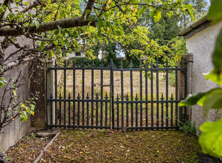 Ballyvally House, 27 Dromore Road, Banbridge, BT32 4EE