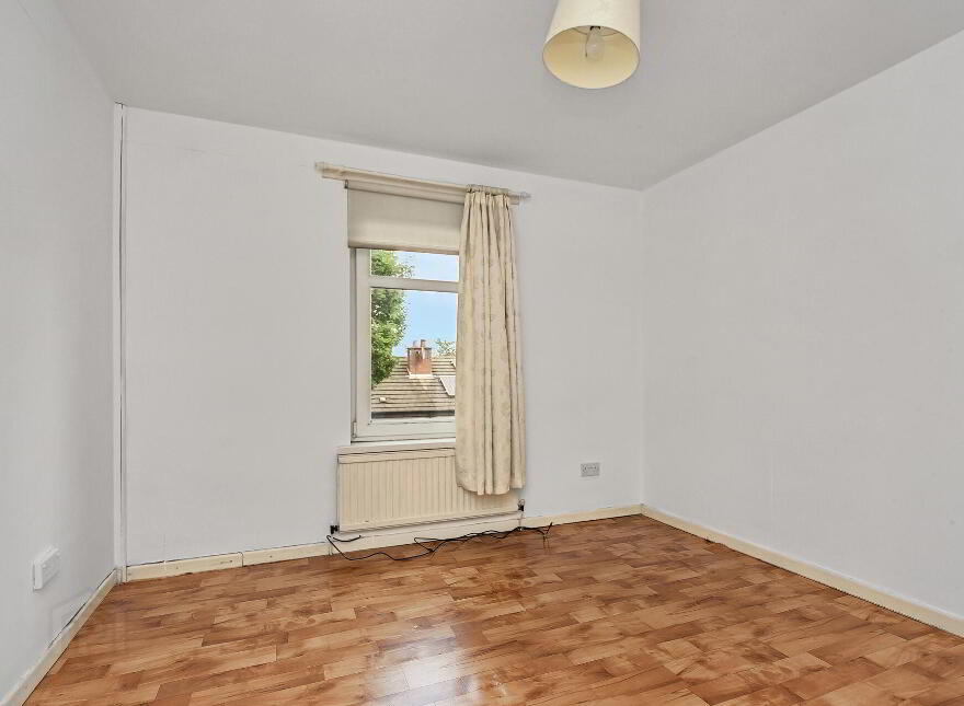 14 Abingdon Drive, Belfast, BT12 5PX