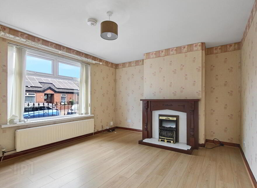 14 Abingdon Drive, Belfast, BT12 5PX