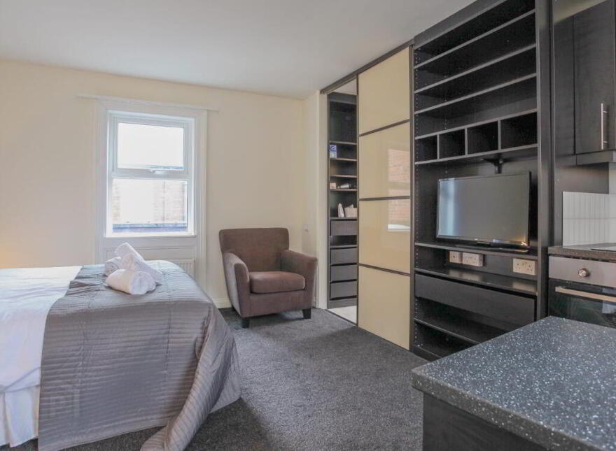 Apt 5, 31 Wellington Park, Belfast, BT9 6DL