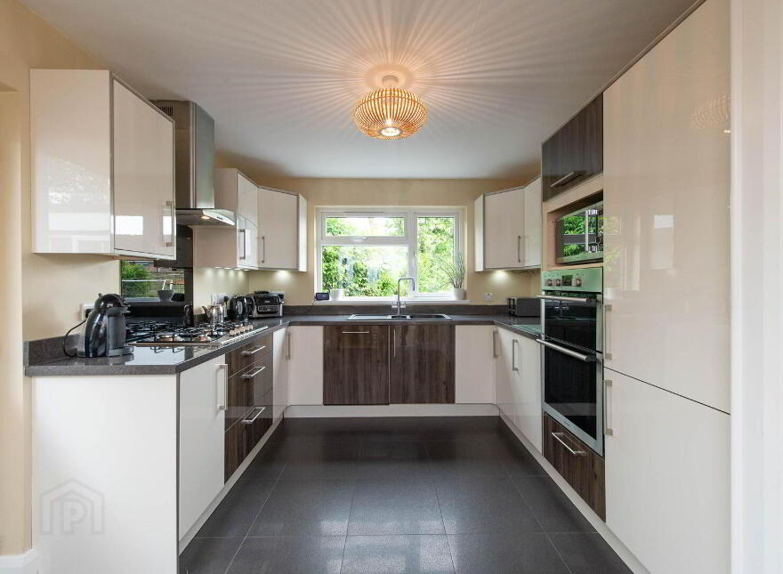 28 Carnvue Road, Newtownabbey, BT36 6RG