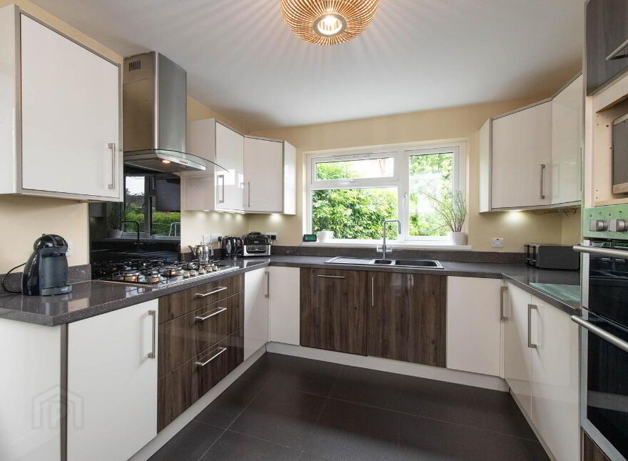 28 Carnvue Road, Newtownabbey, BT36 6RG