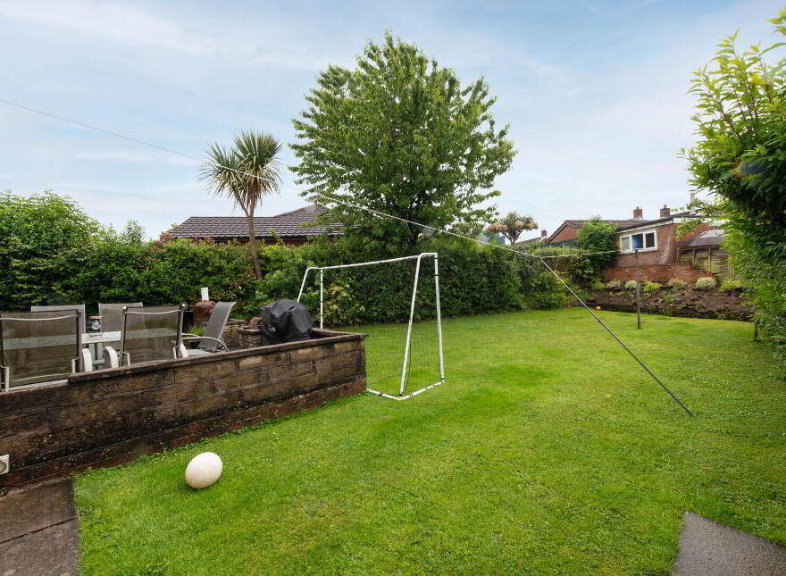 28 Carnvue Road, Newtownabbey, BT36 6RG