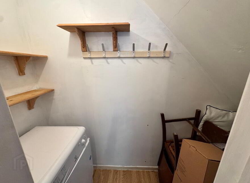 7 Iverna Close, Belfast, BT12 5QQ