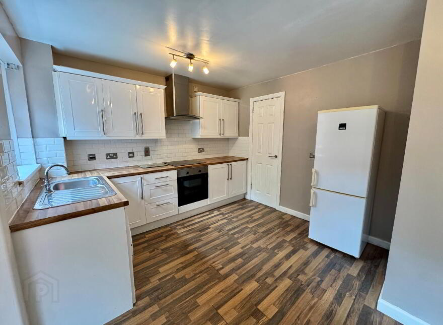 7 Iverna Close, Belfast, BT12 5QQ