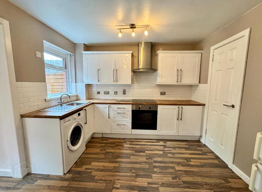 7 Iverna Close, Belfast, BT12 5QQ