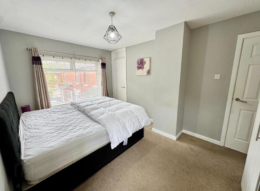 7 Iverna Close, Belfast, BT12 5QQ
