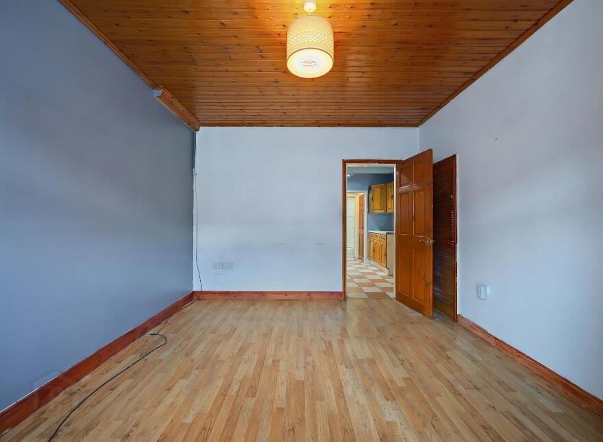 35 Ebor Parade, Tates Avenue, Belfast, BT12 6NS