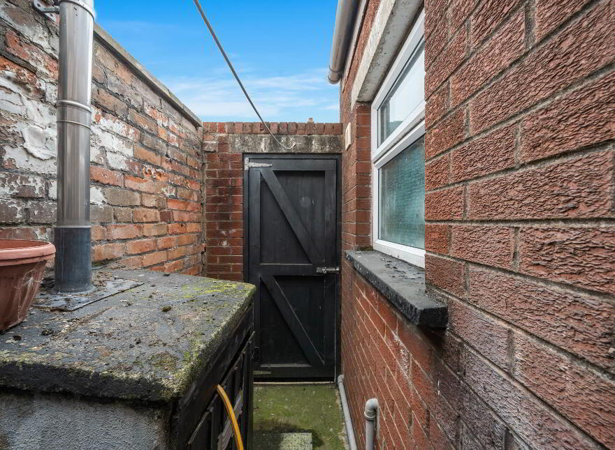35 Ebor Parade, Tates Avenue, Belfast, BT12 6NS