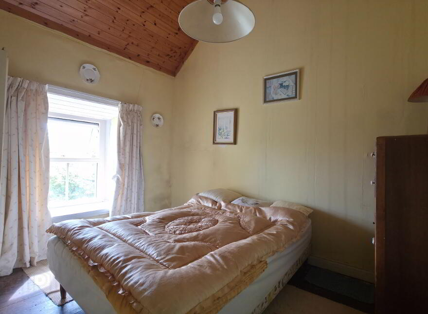 Cappaghavuckee, Waterfall, Castletown Berehaven, P75HF67