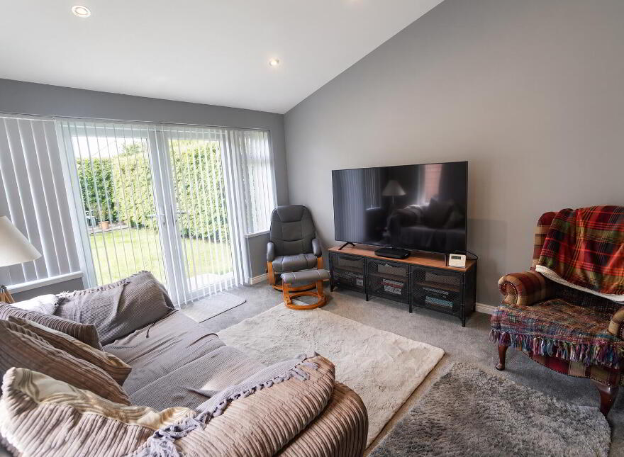 12 Brookeborough Avenue, Carrickfergus, BT38 7LG