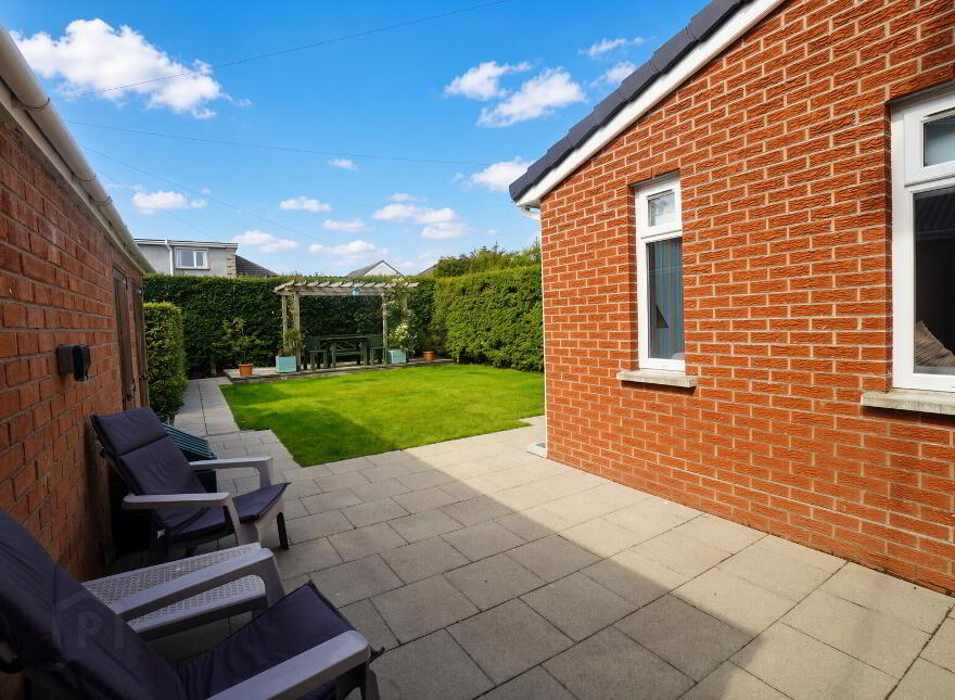 12 Brookeborough Avenue, Carrickfergus, BT38 7LG
