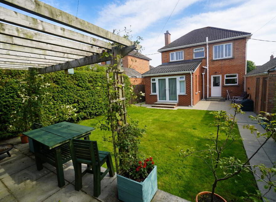 12 Brookeborough Avenue, Carrickfergus, BT38 7LG