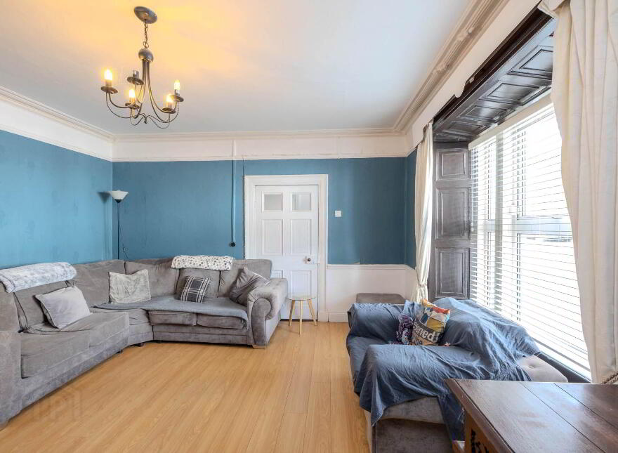 Main Street, Killeshandra, H12E302