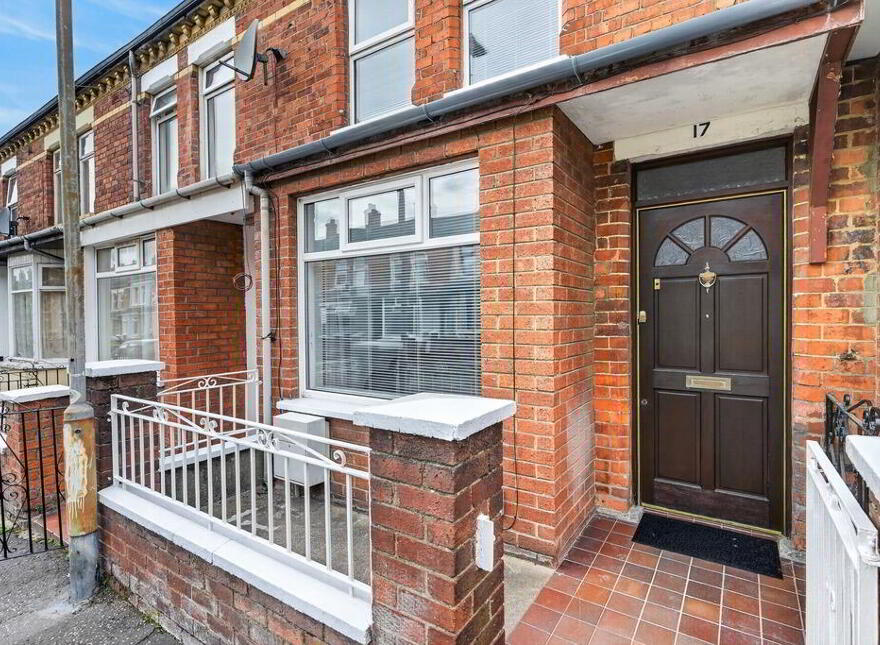 17 London Road, Belfast, BT6 8EY
