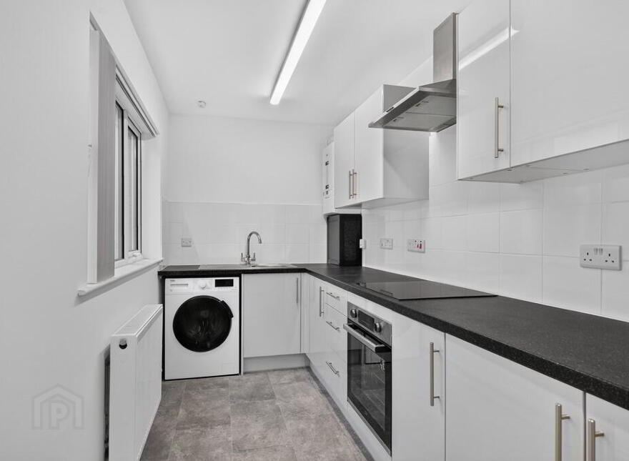 17 London Road, Belfast, BT6 8EY