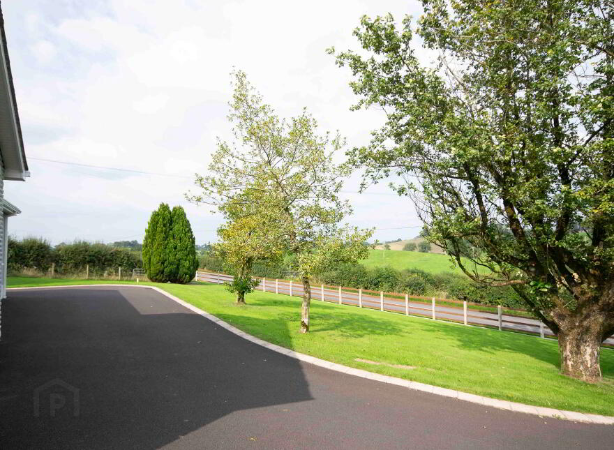 74 Dromore Road, Fintona, BT78 2DW