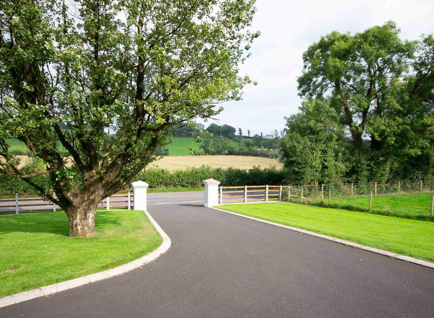 74 Dromore Road, Fintona, BT78 2DW