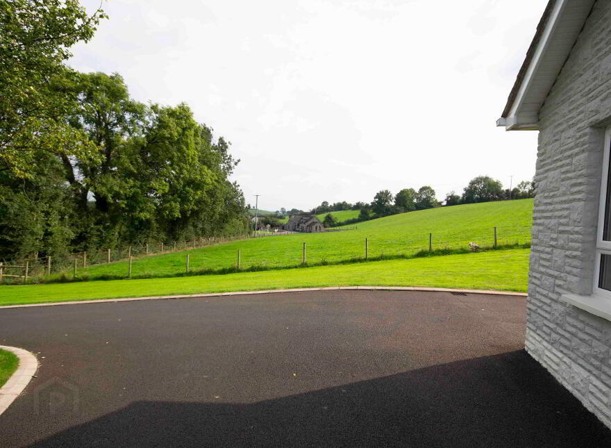 74 Dromore Road, Fintona, BT78 2DW
