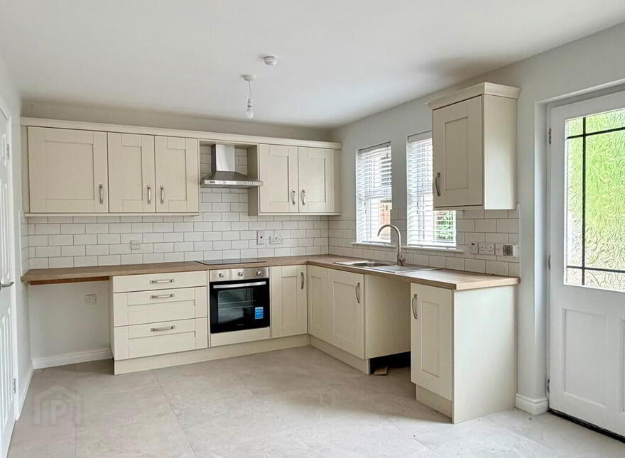 9 Oakvale, Craigavon, BT65 5JA