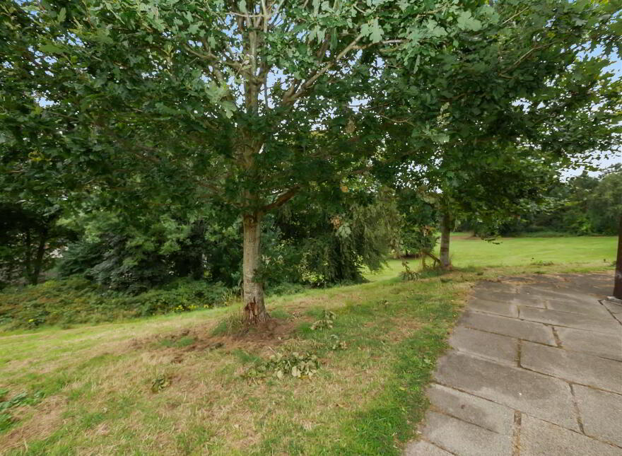 38 Kirkistown Walk, Belvoir Park, Belfast, BT8 7FF