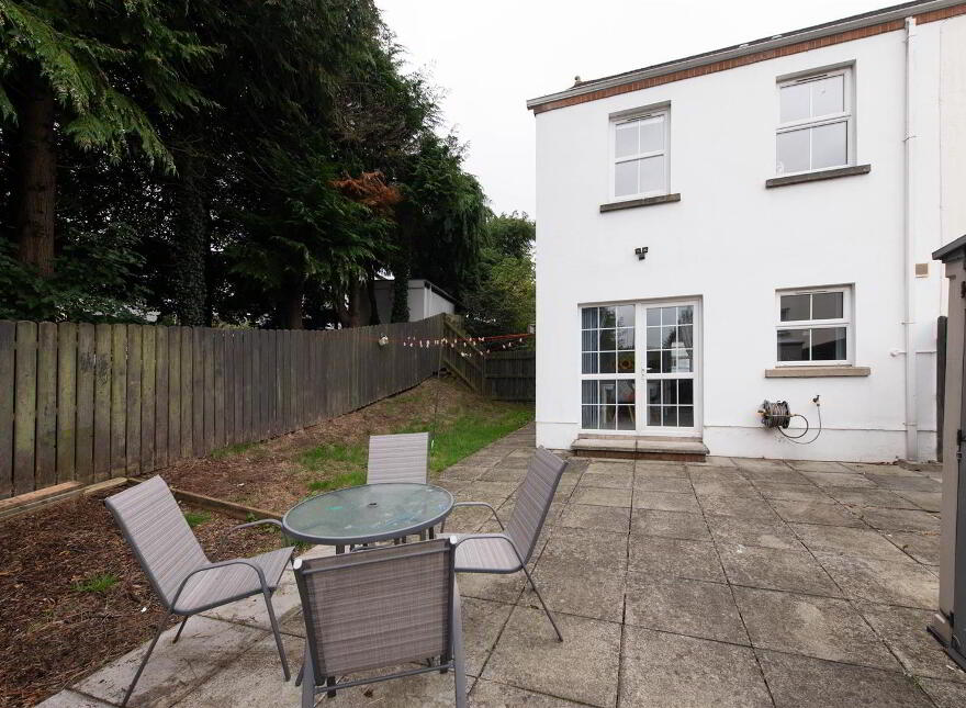 10 The Sidings, Ballynahinch, BT24 8DX