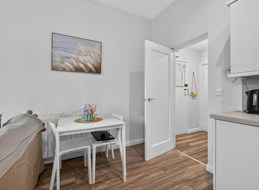 Apt 2, 9 Derryvolgie Avenue, Belfast, BT9 6FL