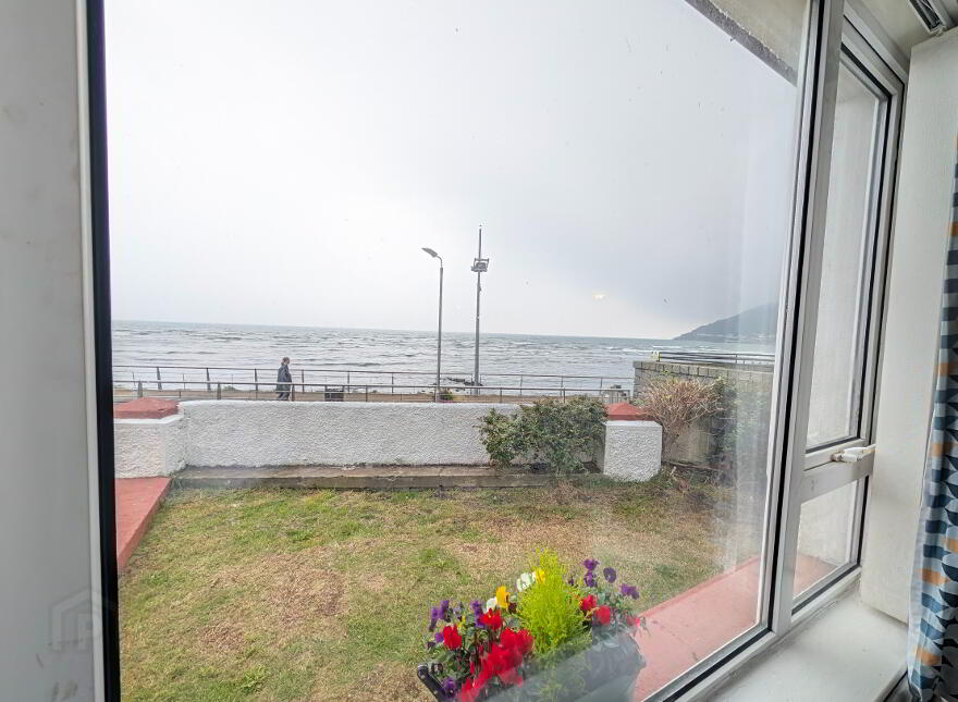 3 Beach Avenue, Newcastle, BT33 0AQ