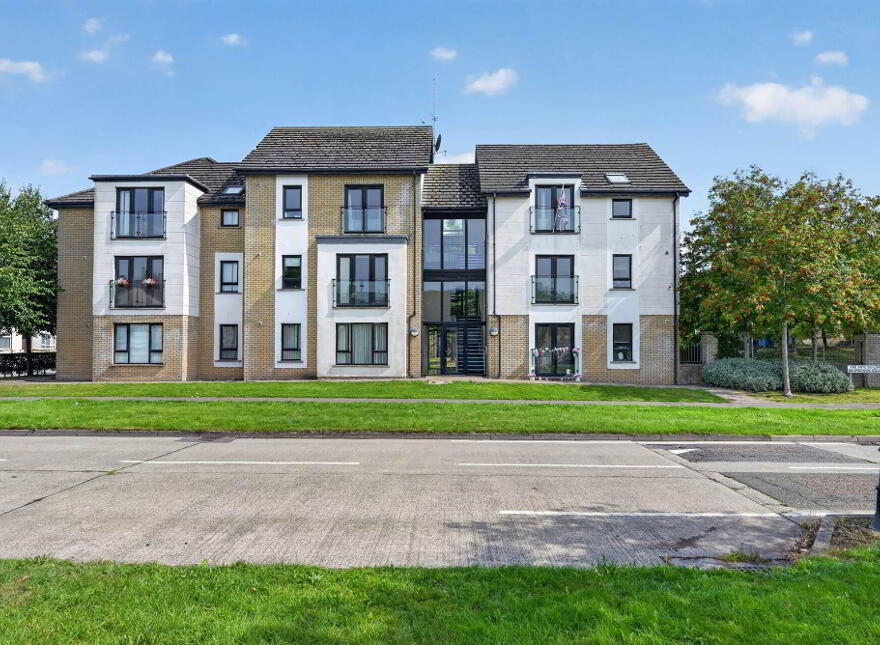20 Drumadoon Square, Dundonald, Belfast, BT16 2QN