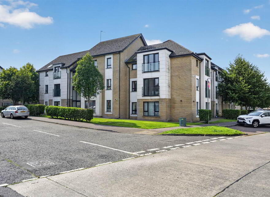 20 Drumadoon Square, Dundonald, Belfast, BT16 2QN