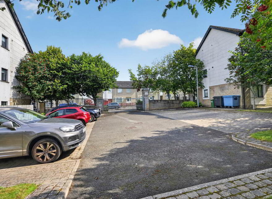20 Drumadoon Square, Dundonald, Belfast, BT16 2QN