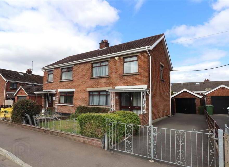 38 Kensington Park, Lisburn, BT27 5HG