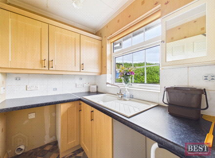 13 Desert Road, Mayobridge, Newry, BT34 2JB