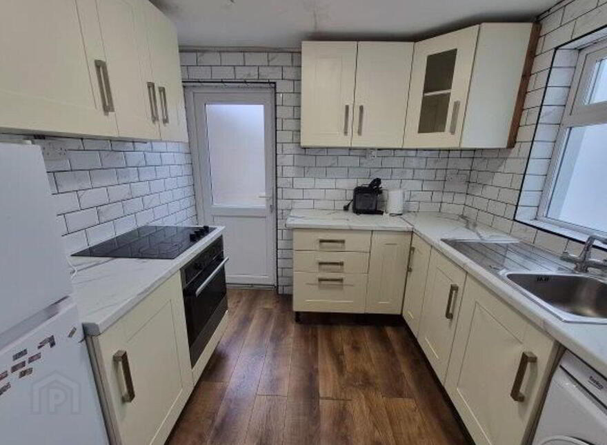 6 Chapel Street, Ballyshannon, F94TK54